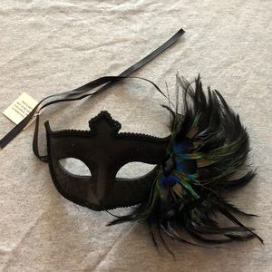 Black peacock masquerade mask